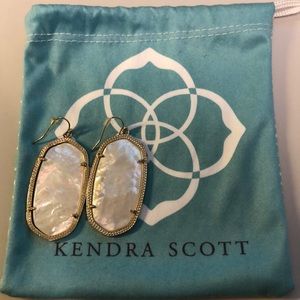 Kendra Scott Danielle- Ivory Mother of Pearl